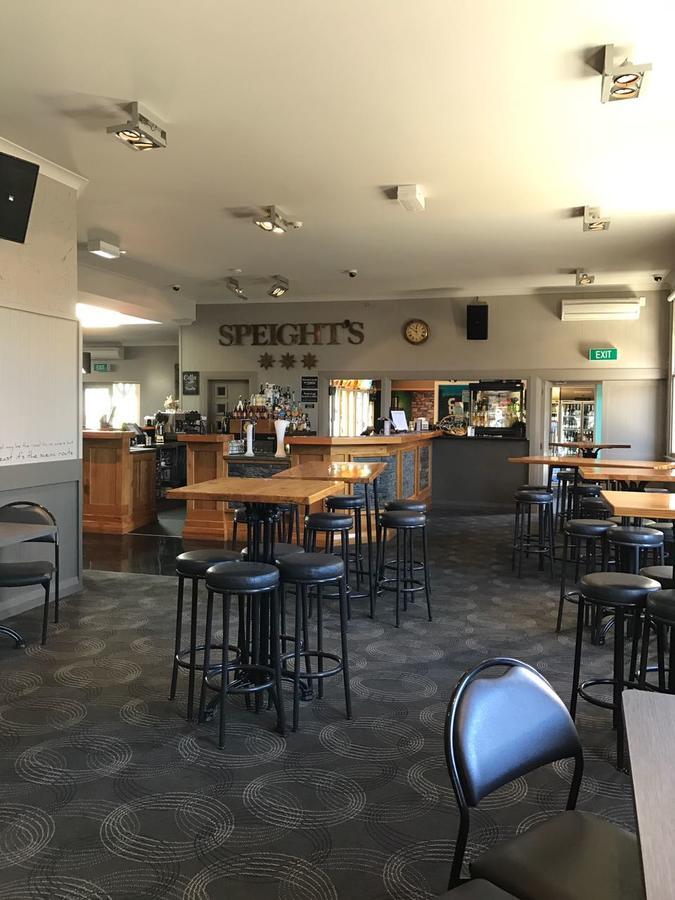 Otautau Hotel Esterno foto